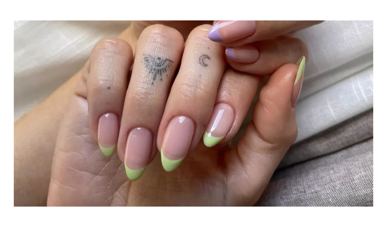These 10 sage green nails are so chic and modern, perfect to invest in for Spring-Summer 2025