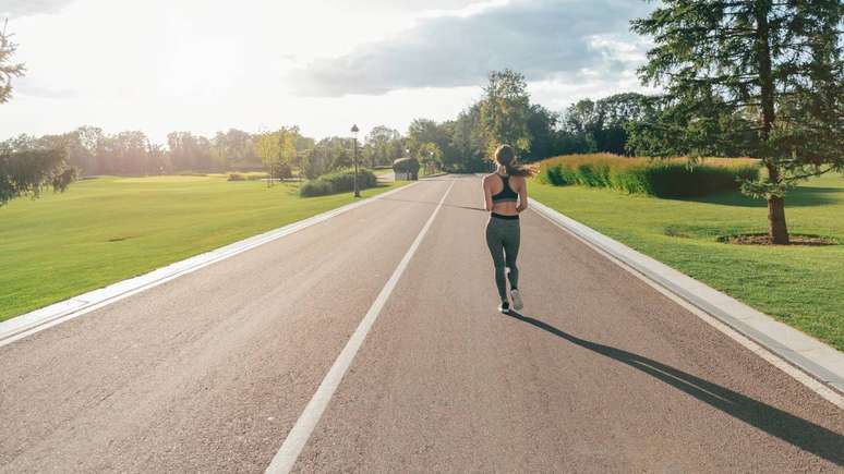Existe um detalhe que quase ninguém comenta: a corrida pode ser tão transformadora quanto destrutiva, dependendo de como é praticada; entenda
