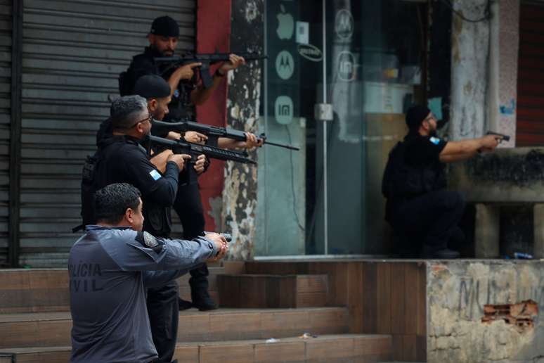 Projetos de lei que equiparam fac&ccedil;&otilde;es a grupos terroristas ganharam impulso ap&oacute;s megaopera&ccedil;&atilde;o policial no Rio de Janeiro na semana passada