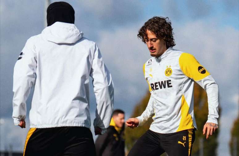 Atividade de prepara&ccedil;&atilde;o do Dortmund antes de encarar o City &ndash;