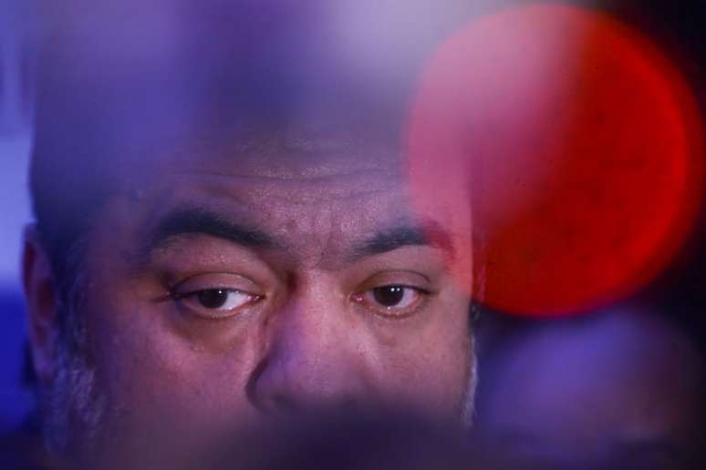 Cláudio Castro foi absolvido de acusações de abuso de poder econômico no TRE-RJ