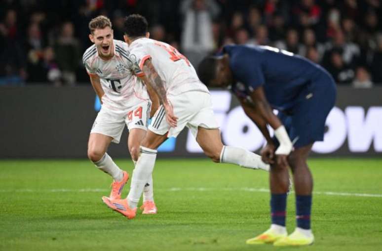 Luis Díaz desarma Marquinhos e balança as redes –