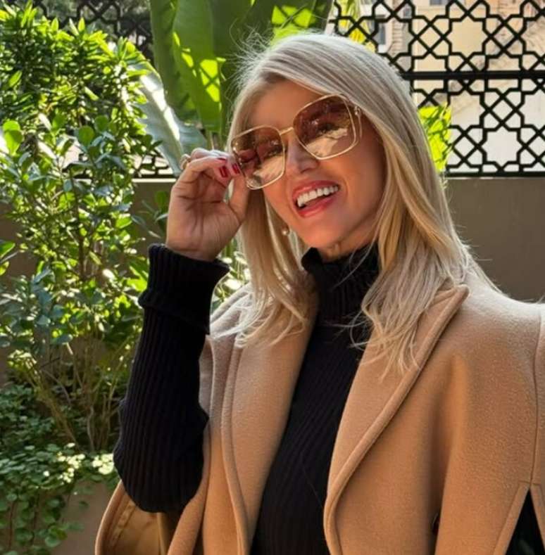 Val Marchiori está em tratamento contra um câncer de mama. Ela passou por uma cirurgia de R$ 60 mil.