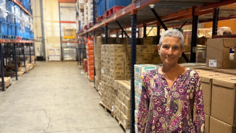 A necessidade de alimentos segue aumentando, segundo a diretora do banco de alimentos All Faiths em Sarasota, na Fl&oacute;rida, Nelle Miller.