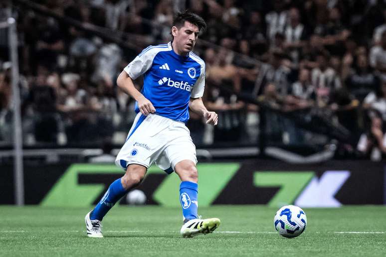 Villalba volta ao time titular contra o Grêmio –