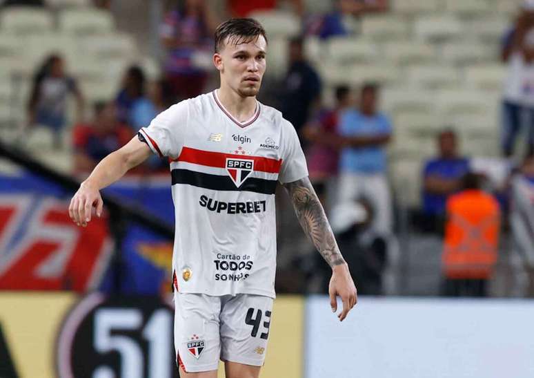 సావో పాలో ఎల్గిన్‌తో ఒప్పందాన్ని పునరుద్ధరించాడు –