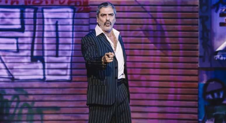 Junno Andrade no musical Mudança de Hábito, no Rio de Janeiro