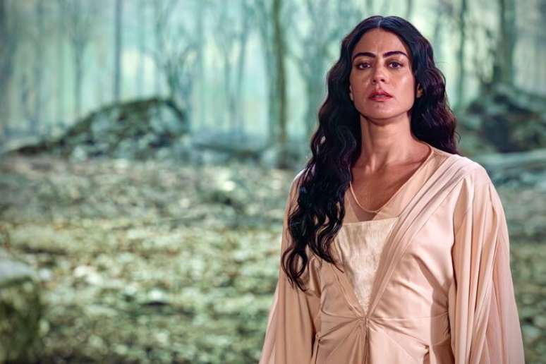 Para Carol Castro, personagem de 'Nosso Lar 3' simboliza pot&ecirc;ncia feminina