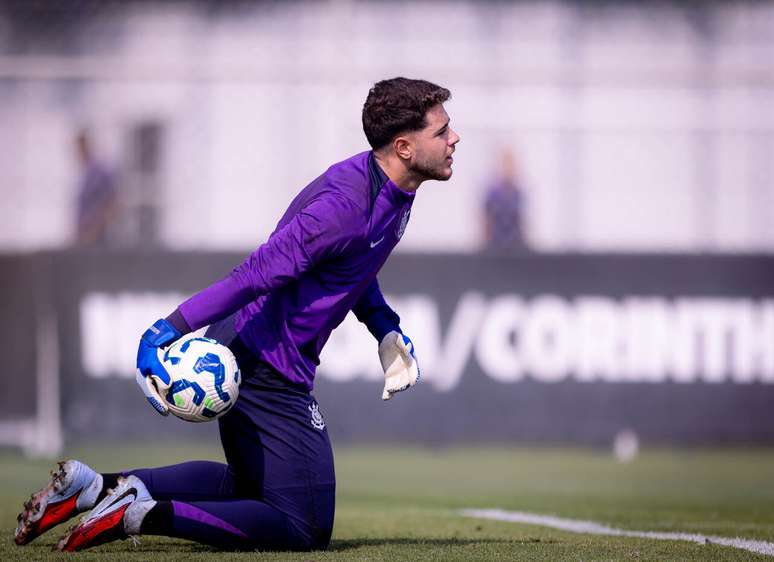 Felipe Longo terá nova oportunidade no gol do Corinthians –