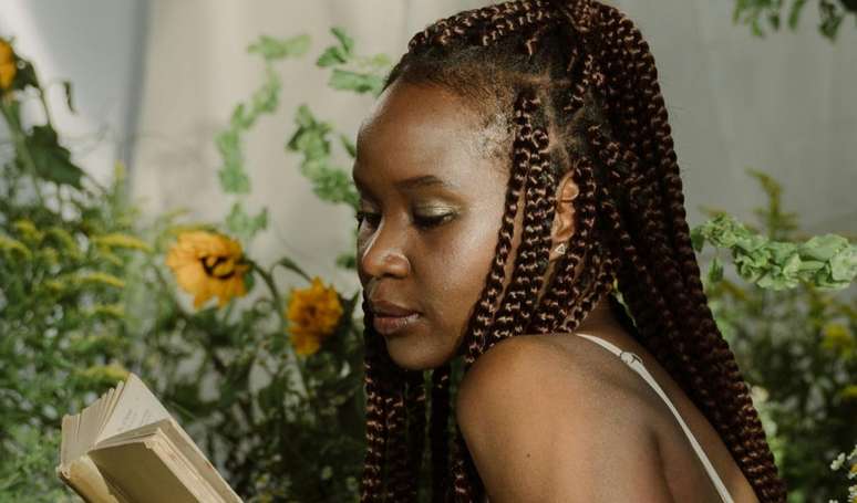 మీరు ENEM 2025 తీసుకోబోతున్నారా? లావెండర్, పిప్పరమెంటు మరియు రోజ్మేరీతో, ఈ 4 సాధారణ ఆచారాలు మీ మెదడును పెంచుతాయి మరియు పరీక్షకు ముందు ఆందోళనను తగ్గిస్తాయి.