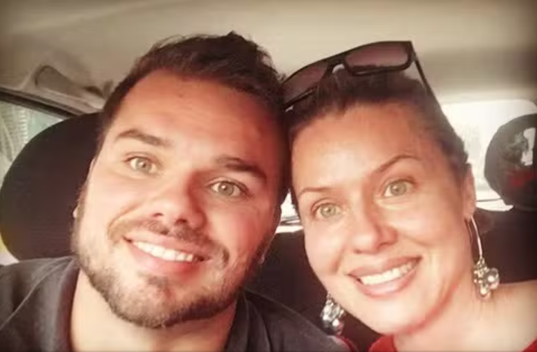 Vinicius e sua mãe, Cléo