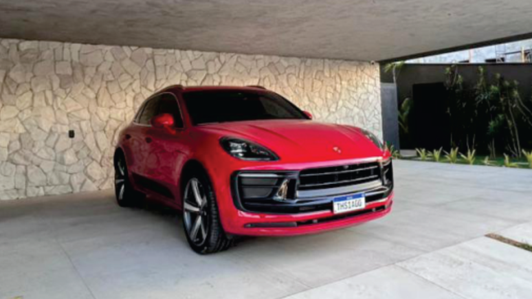 Apreens&otilde;es de itens de luxo s&atilde;o resultado de opera&ccedil;&atilde;o Carbono Oculto 86, que mira infiltra&ccedil;&atilde;o do PCC no setor de combust&iacute;veis