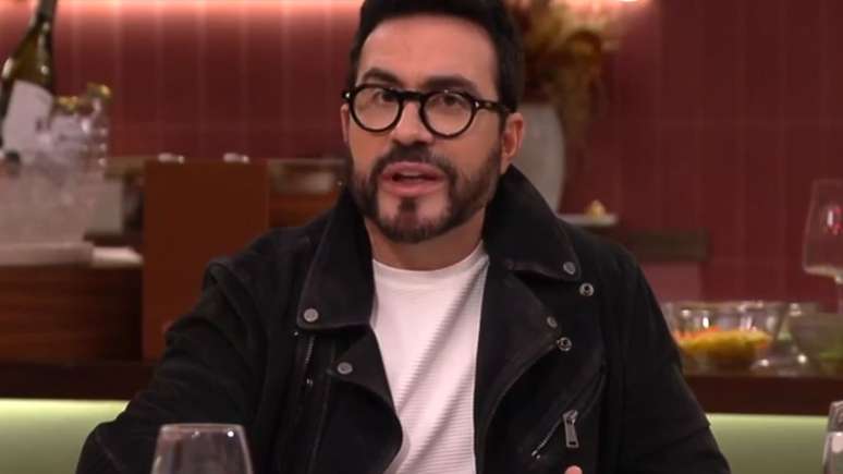 Recentemente, o padre Fábio de Melo relatou que estava com um zumbido no ouvido, que estava impactando sua qualidade de vida; saiba mais