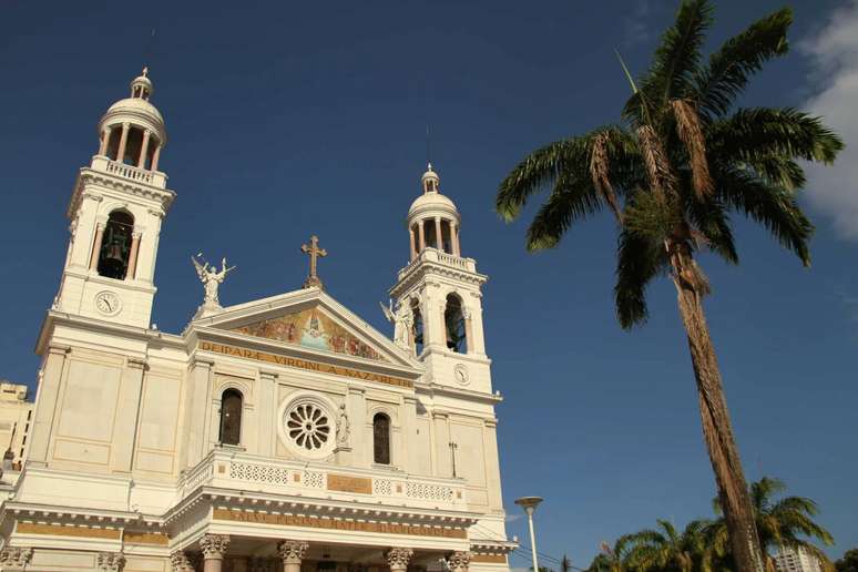 Bas&iacute;lica de Nazar&eacute; 