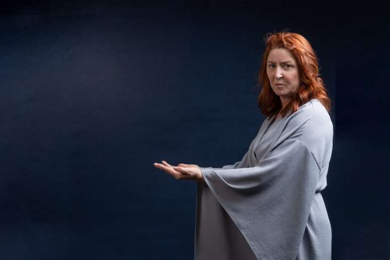 'Etiqueta do Luto' estreia no Teatro Pequeno Ato.