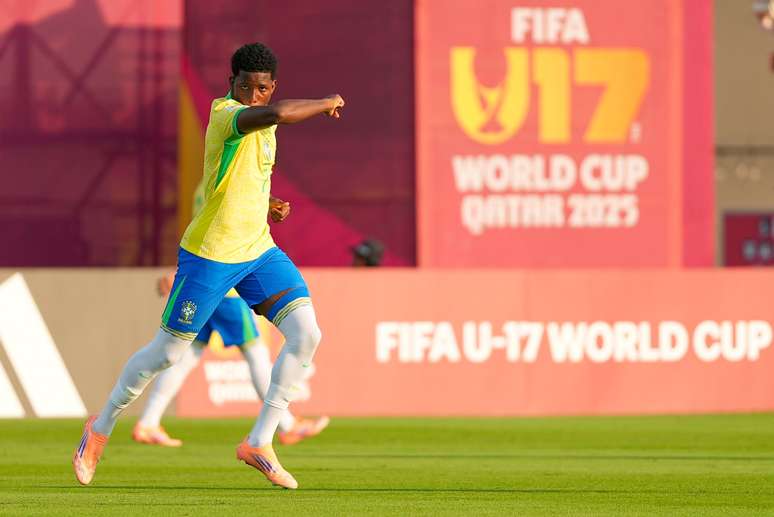 Ruan Pablo comemora gol pela Seleção Brasileira