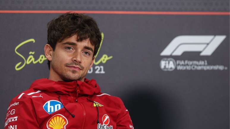 Charles Leclerc fala sobre a escolha entre uma vitória ou um campeonato para a Ferrai