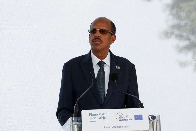 Youssouf disse que continente é 'um agente de transformação'