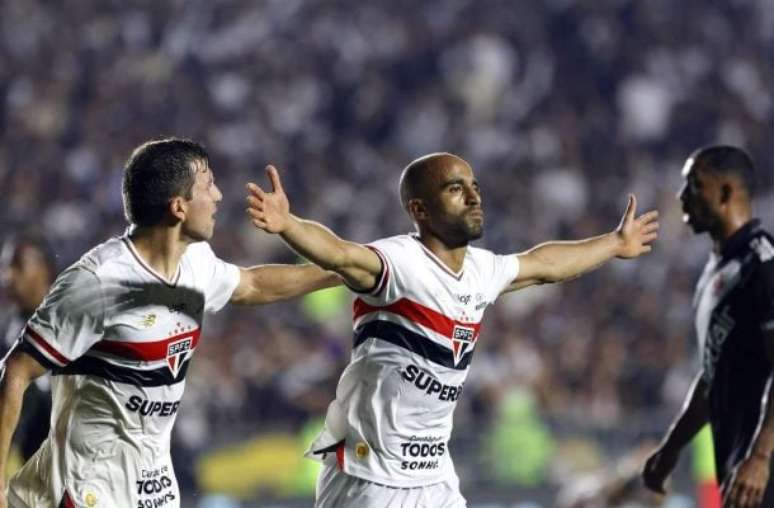 Vila Belmiro será a casa do São Paulo nesta reta final de Brasileiro –