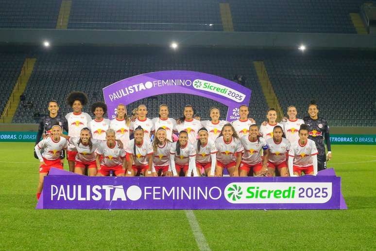 Jogadoras das Bragantinas. 