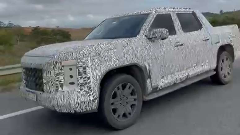 Nova geração da picape Volkswagen Amarok em testes no Brasil