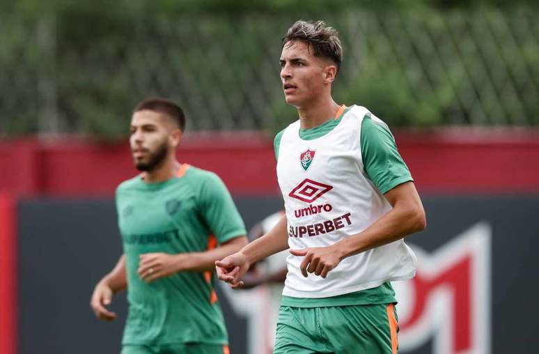 Bernal deve iniciar como titular diante do Cruzeiro –