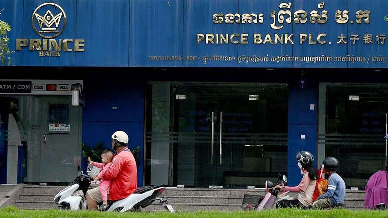 Ag&ecirc;ncia do Banco Prince na capital do Camboja, Phnom Penh