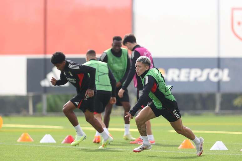 Benfica busca a vit&oacute;ria para seguir na cola de Porto e Sporting &ndash;