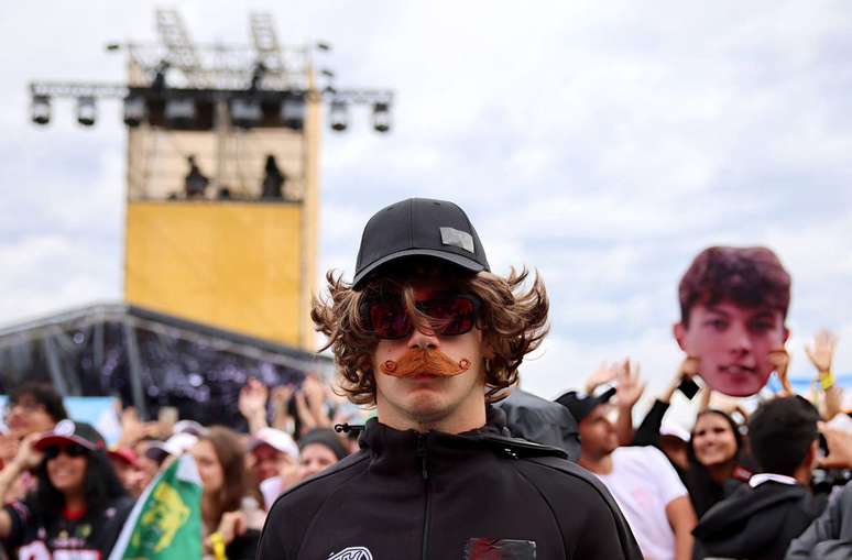 Colapinto entrou disfarçado na Fanzone