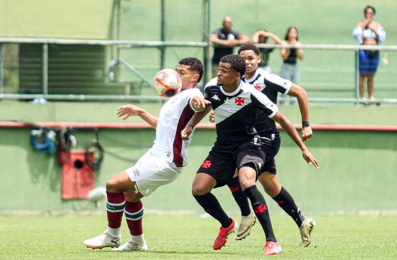 Vasco derrota o Fluminense em Nova Igua&ccedil;u e vai &agrave; final do Carioca Sub-20 &ndash;