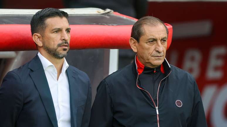 Ramón Díaz durante jogo do Internacional