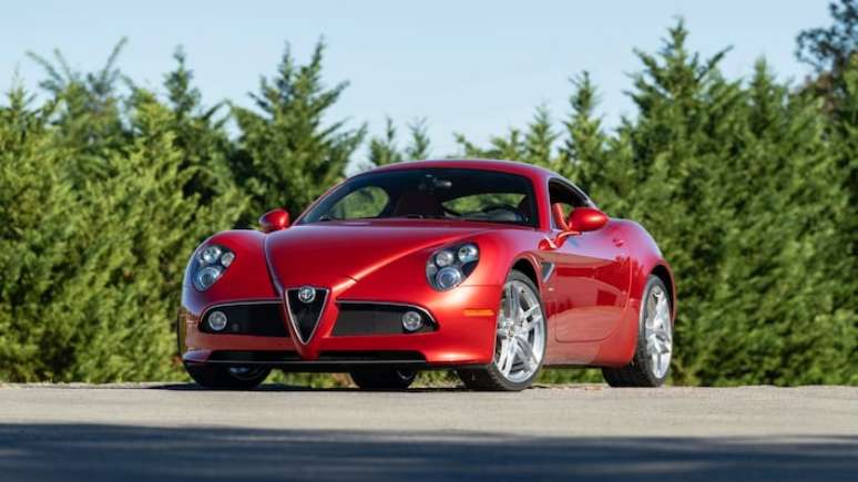 Alfa Romeo 8C é 'estranho no ninho' das Ferrari