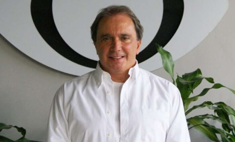 Reginaldo Leme assina contrato e é anunciado pela Band