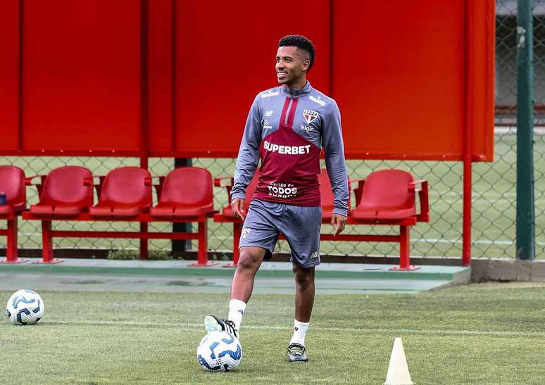 Tricolor tem campanha negativa com a aus&ecirc;ncia do volante &ndash;