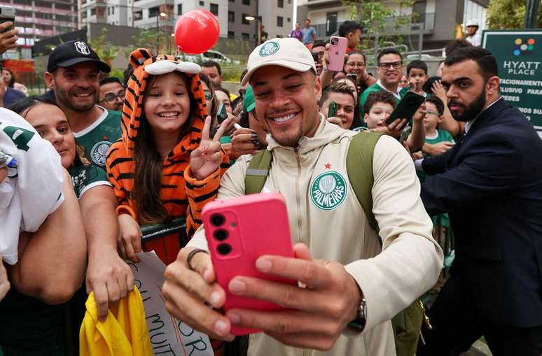 Verd&atilde;o teve muita festa em sua chegada em Mirassol &ndash;