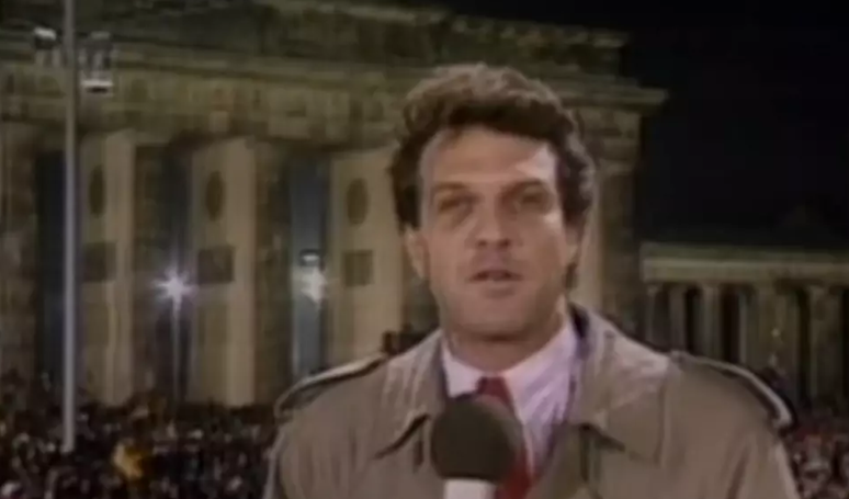 Efeito Mandela: com quantos anos você descobriu que Pedro Bial NÃO cobriu a queda do Muro de Berlim?.