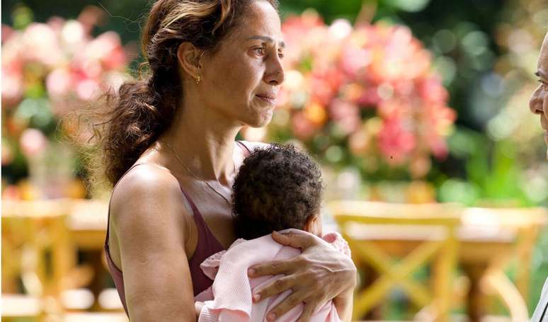 Qual é o segredo de Ellen (Camila Pitanga) em 'Dona de Mim'? Personagem de Camila Pitanga se escondeu para proteger Sofia de Vanderson.