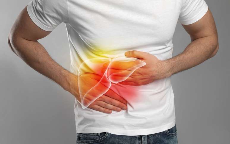 Alguns sintomas merecem atenção imediata e podem indicar que uma cirurgia hepática. /