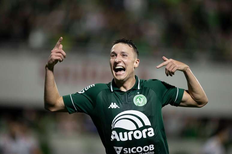 Eduardo Doma (Chapecoense) celebrando seu gol contra o Operário-PR, no dia 27.10.2025 
