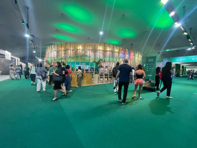 Baixa movimentação na Zona Verde da COP30