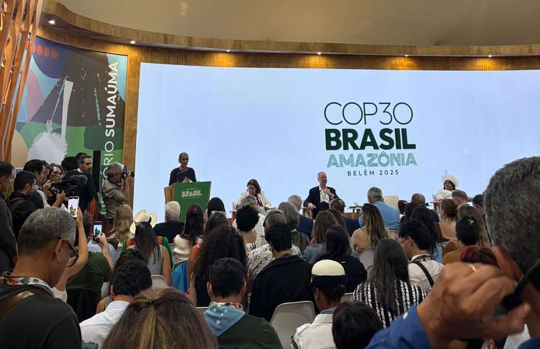 Marina Silva inaugura Pavilhão Brasil na Zona Azul da COP30