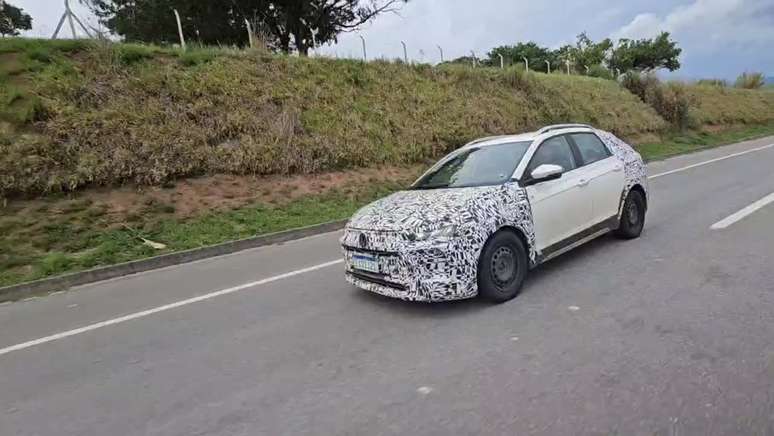 Flagra do novo Volkswagen Nivus em testes no Brasil