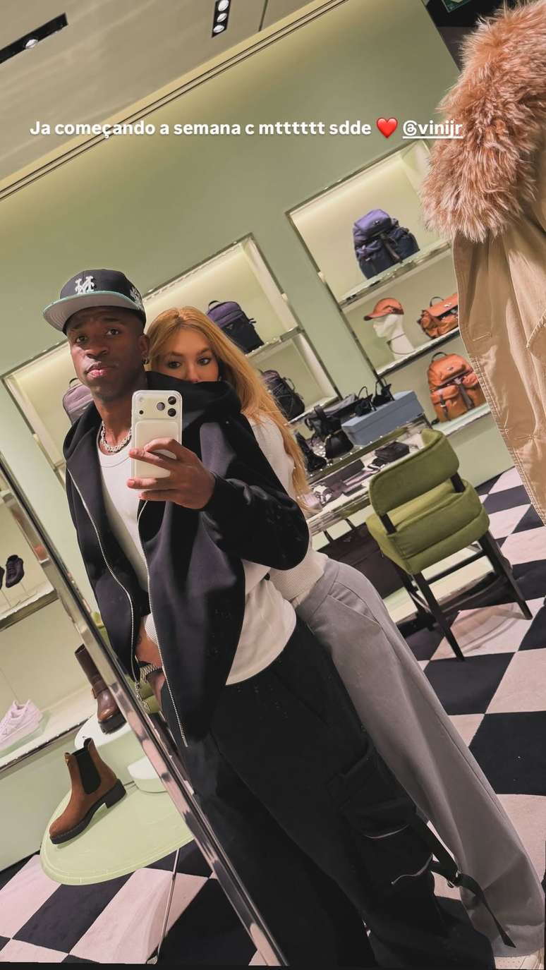 Virginia publicou foto com o namorado ap&oacute;s confus&atilde;o