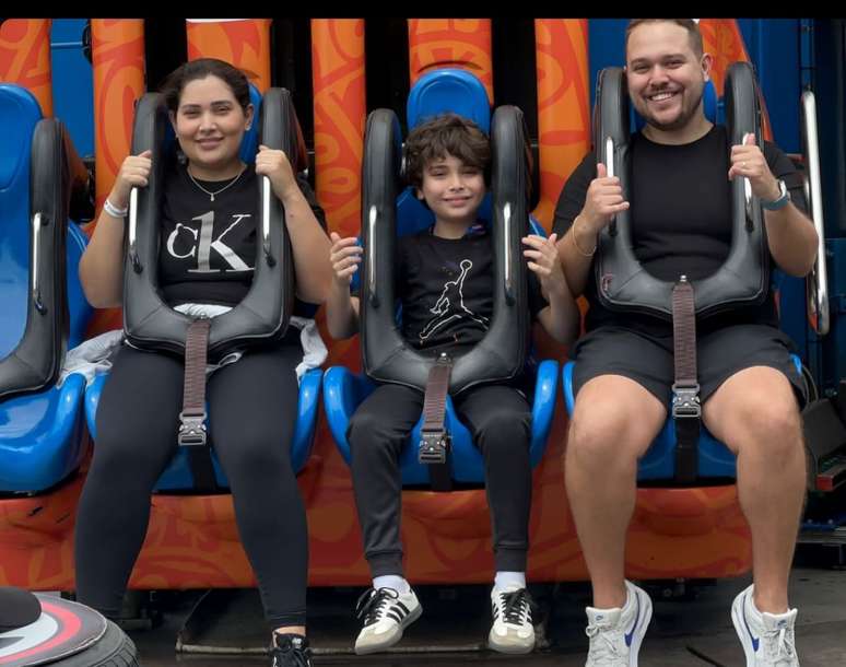 &nbsp;Beatriz Cristine com os irm&atilde;os no Big Drop antes do susto