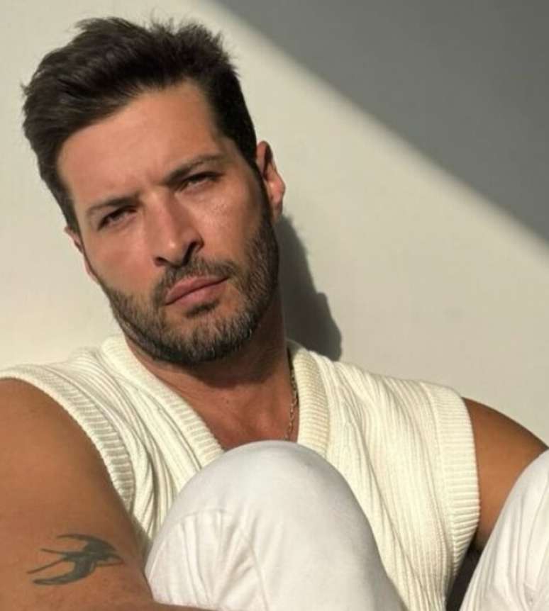 Ator Leandro Lima recebe alta hospitalar após ingerir gasolina por acidente