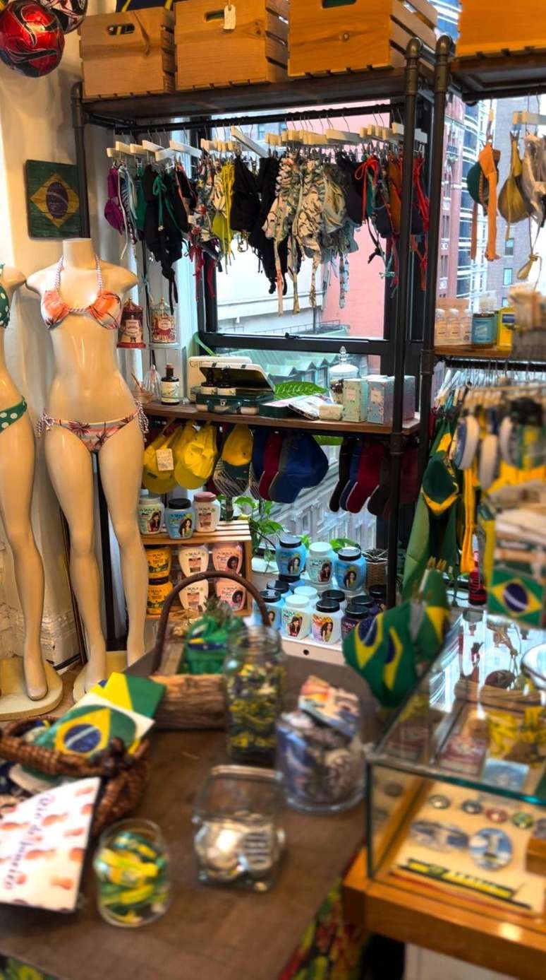 Products displayed in the Buzios store