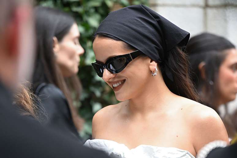 Artista espanhola afirma que mundo contraditório exige tolerância e diz que não cancelaria amigo por divergência de opinião ou conduta (Foto: PG/Bauer