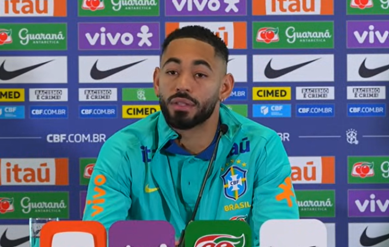 Matheus Cunha reflete sobre impacto de redes sociais