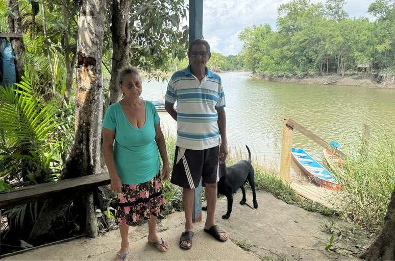 Dona Maria e seu Jo&atilde;o criaram os filhos &agrave;s margens do igarap&eacute; Pira&iacute;ba e hoje veem um rio sem vida