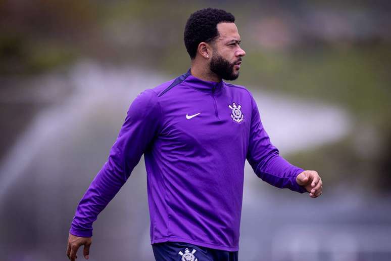 Depay ainda tem quantia a receber do Corinthians &ndash;